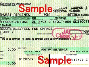 Airline ticket by Cassiopeia sweet from Wikimedia Commons