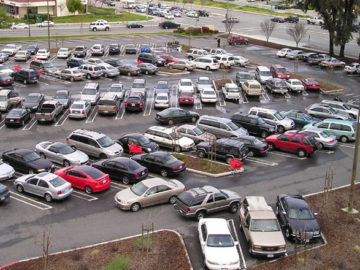 Parking lot via Wikimedia Commons